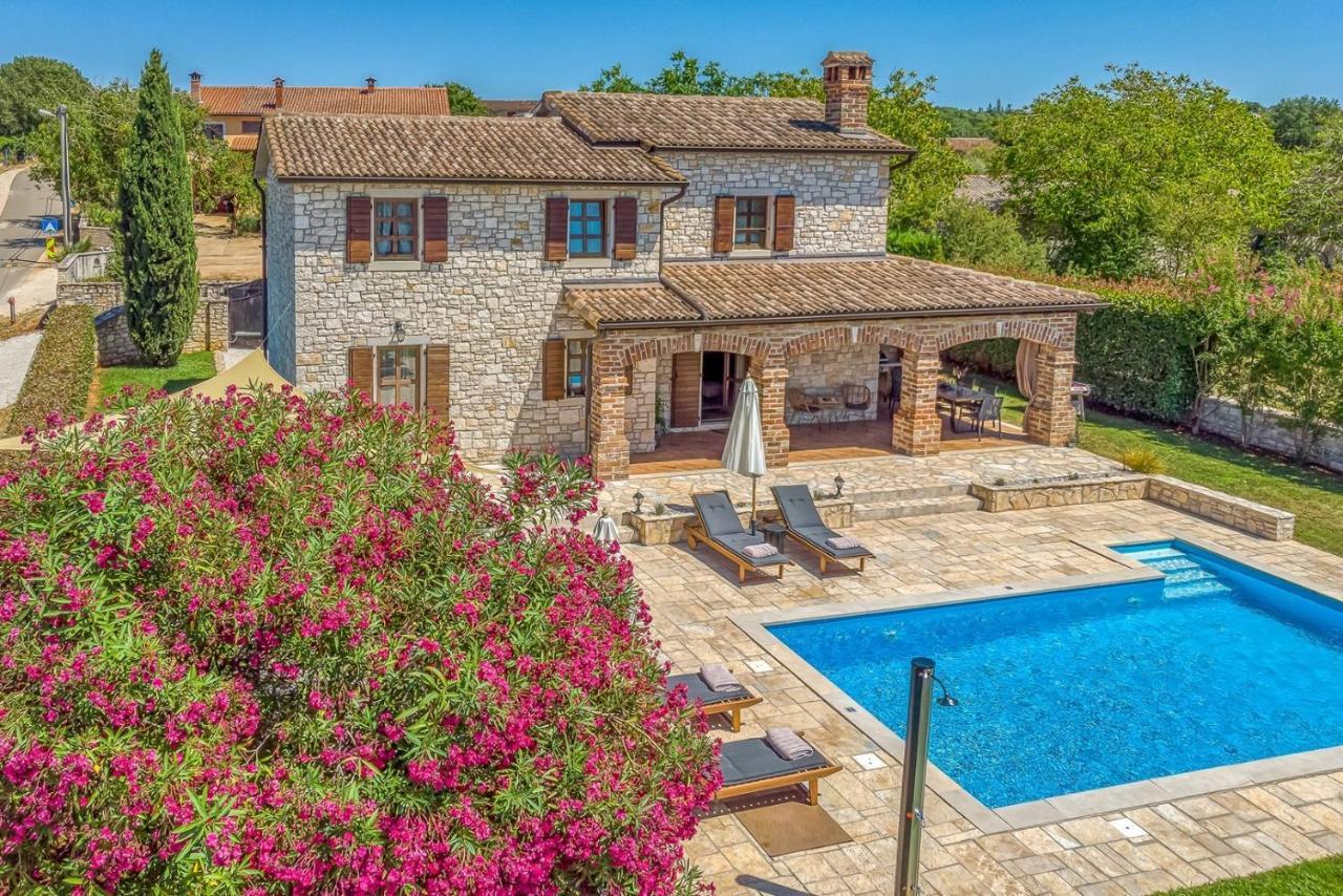 Villa Santolina Baderna Exterior photo