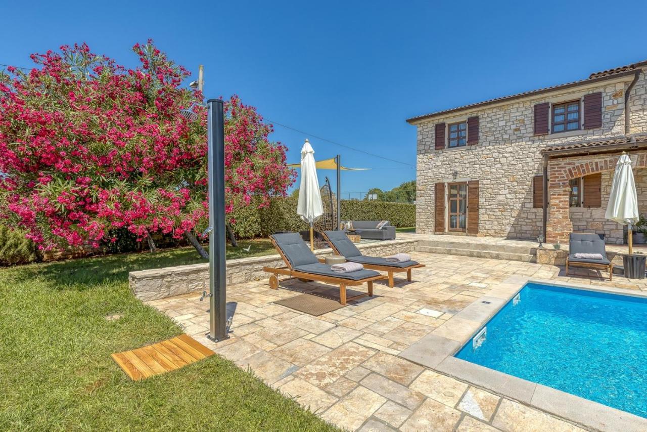 Villa Santolina Baderna Exterior photo